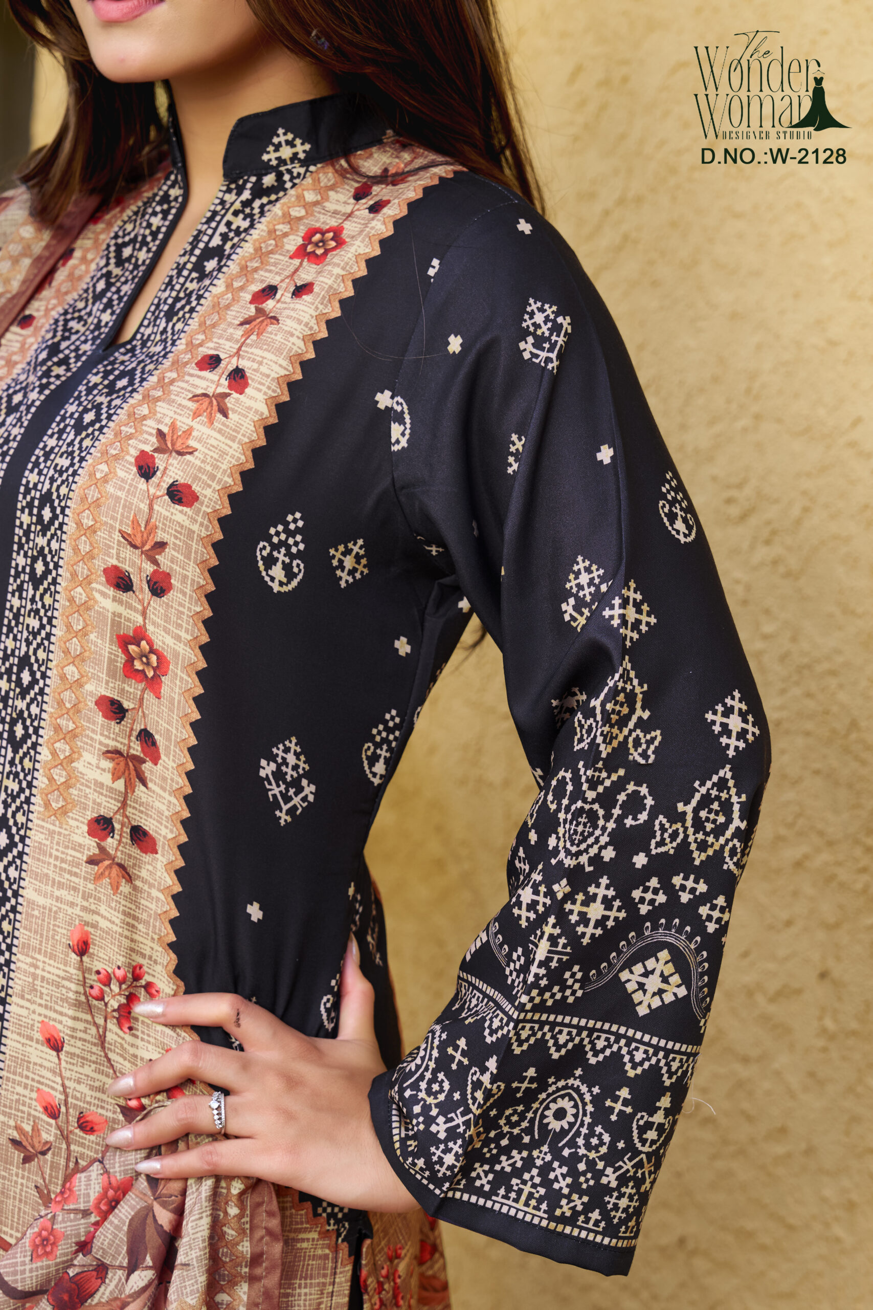 Noir Heritage Co-ord – 2128